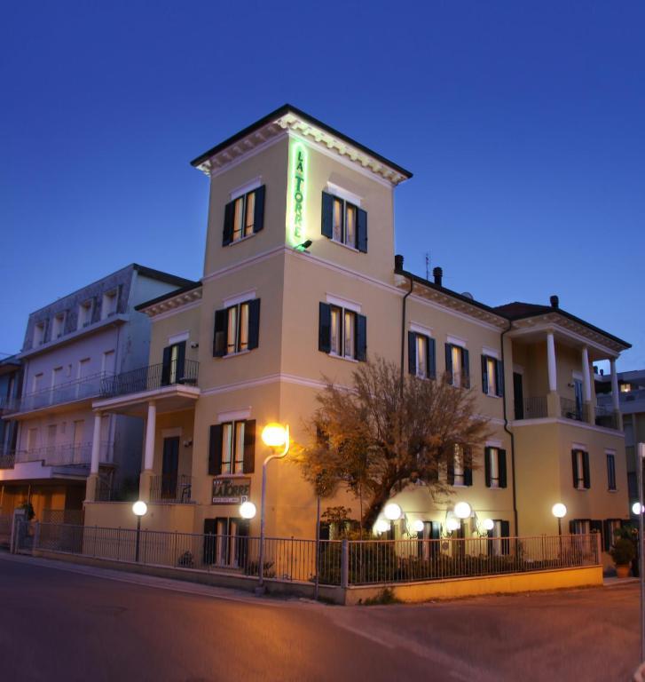 Hotel La Torre Rimini Ngoại thất bức ảnh