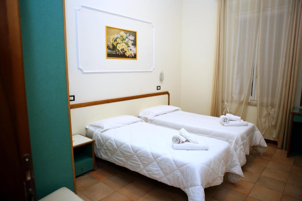 Hotel La Torre Rimini Ngoại thất bức ảnh